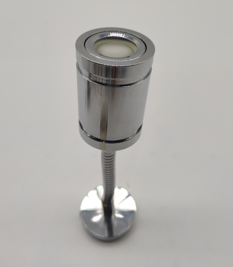 Zergatik ezinbestekoak dira autoen argiak gau seguruan gidatzeko?